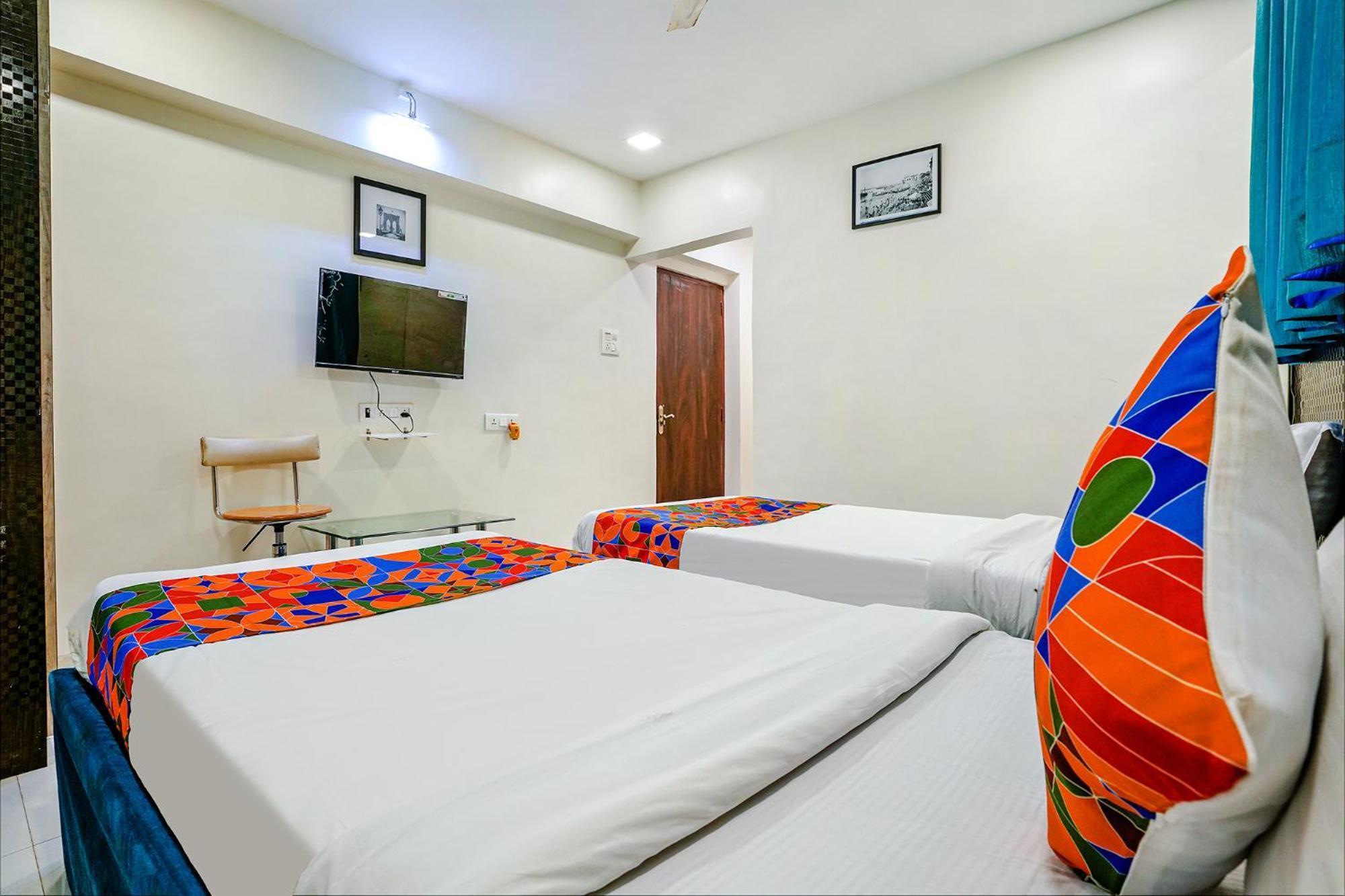 Hotel Bindra Elite ムンバイ エクステリア 写真