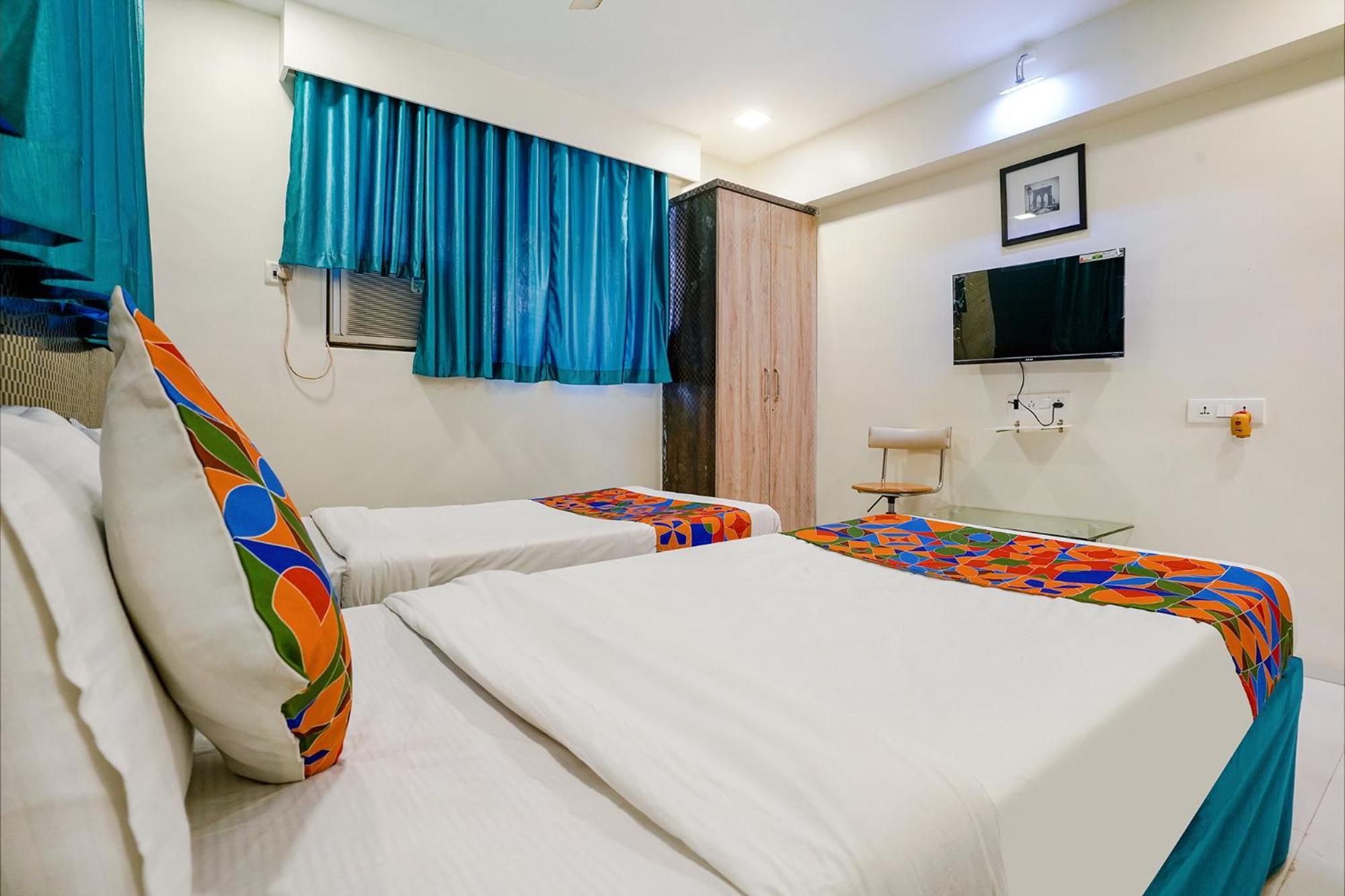 Hotel Bindra Elite ムンバイ エクステリア 写真
